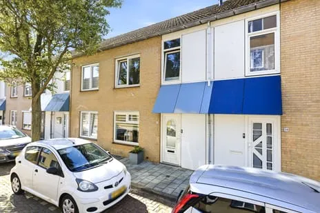 Tussenwoning te koop: Gerrit Rietveldstraat 40, Het Fort e.o. Vlissingen