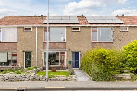 Tussenwoning te koop: Gerrit van der Sluijsstraat 20, Sint Maartensvlotbrug (woonkern) Sint Maartensvlotbrug