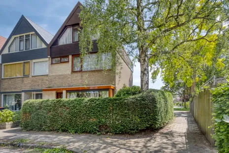 Hoekwoning te koop: Gerrit van der Veenstraat 30, Verzetsheldenbuurt Zwijndrecht