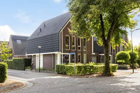 Twee-onder-één-kap te koop: Gerrit Palmlaan 47, De Bouwhof Ugchelen