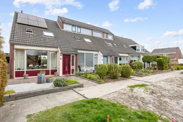 Hoekwoning te koop: Gerrit Schuilstraat 57, De Spiker en het industrieterrein Hermes Harlingen
