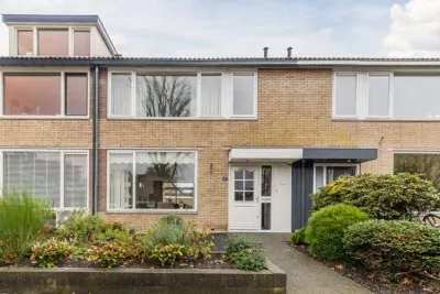 Tussenwoning te koop: Gerrit van der Veenstraat 26, Klaarwater Soest