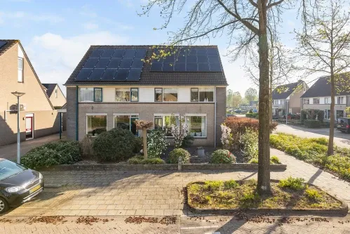 Twee-onder-één-kap te koop: Gerstakker 33, Wezep-West Wezep