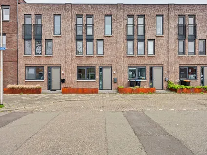 Tussenwoning te koop: Getfertweg 151A, Getfert Enschede
