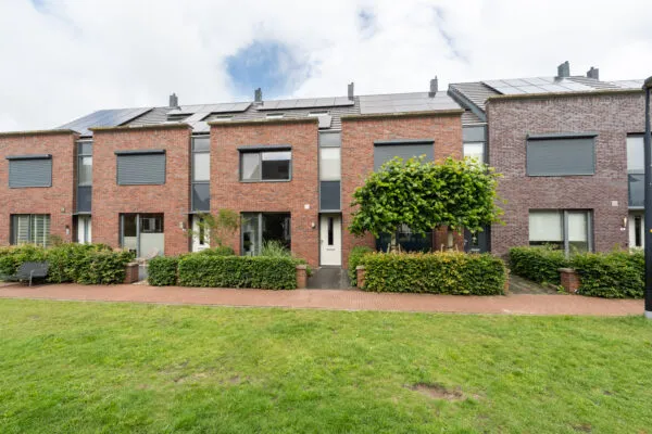 Tussenwoning te koop: Geul 8, Het Onderdijks Kampen