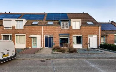 Tussenwoning te koop: Geulhout 6, Bunde Bunde