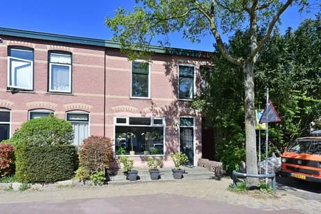 Tussenwoning te koop: Geuzenweg 189, Hilversum