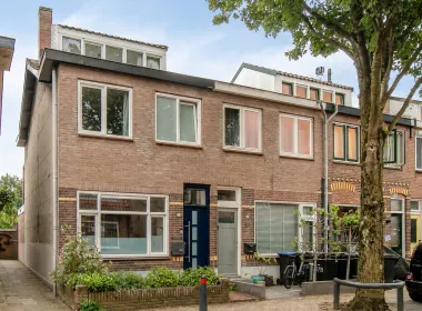 Corner house for sale: Geuzenweg 280, Geuzenbuurt Hilversum
