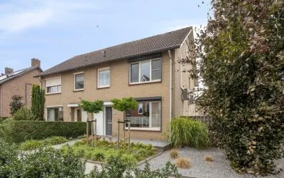 Twee-onder-één-kap te koop: Geysterseweg 5A, Oostrum Oostrum