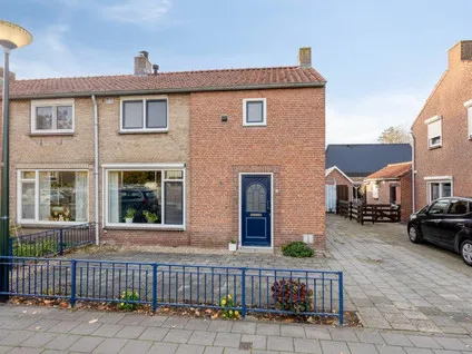 Twee-onder-één-kap te koop: Gezetstraat 12, Andel