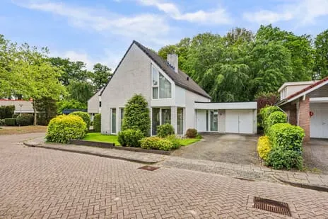 Vrijstaande woning te koop: Gezina van der Molenlanden 6, Stroinkslanden Noord-Oost Enschede