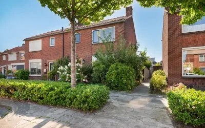 Twee-onder-één-kap te koop: Gezinastraat 15, Nijverheid Hengelo
