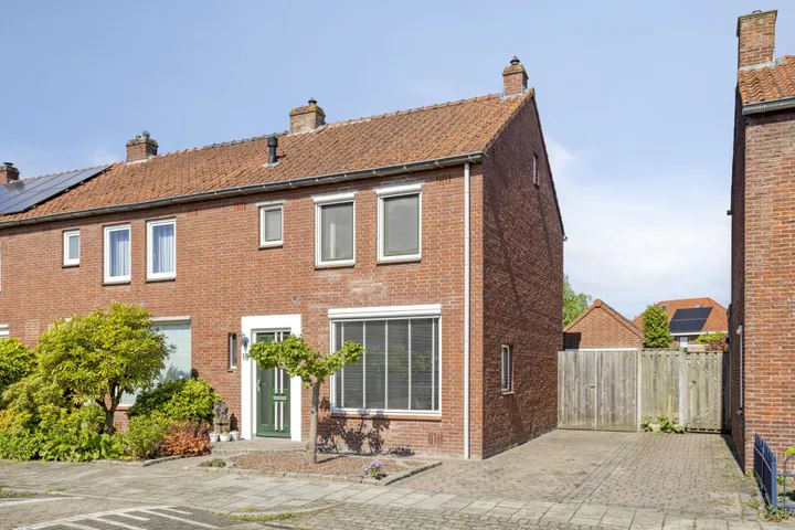 Hoekwoning te koop: Gezinastraat 18, Nijverheid Hengelo