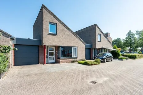 Tussenwoning te koop: Giervalk 40, Rietlanden Emmen