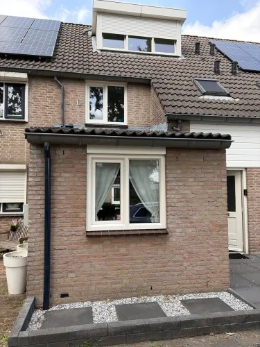 Tussenwoning te koop: Giethoornsingel 5, Huibeven West Tilburg