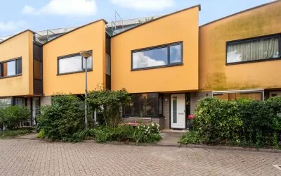 Tussenwoning te koop: Gijsbertje Louffhof 15, Leeuwenveld Weesp