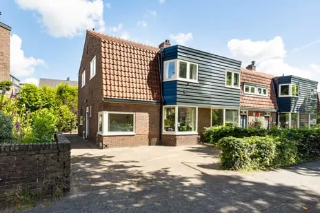Hoekwoning te koop: Gijsbrecht van Amstelstraat 40, Schilderskwartier Hilversum
