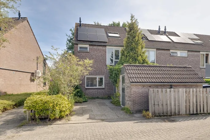 Corner house for sale: Gijsbrechtgaarde 412, Matengaarde Apeldoorn
