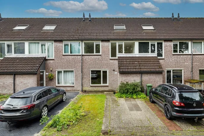 Tussenwoning te koop: Gijsbrechtgaarde 604, Matengaarde Apeldoorn