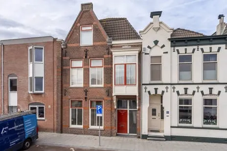 Tussenwoning te koop: Glacisstraat 111, Scheldestraat e.o. Vlissingen