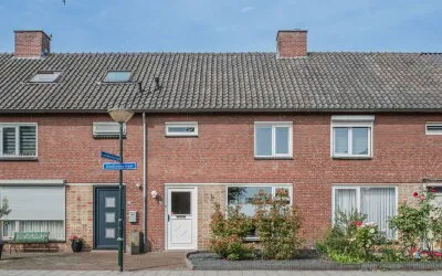 Tussenwoning te koop: Gladiolenstraat 17, Bloemenwijk Veghel