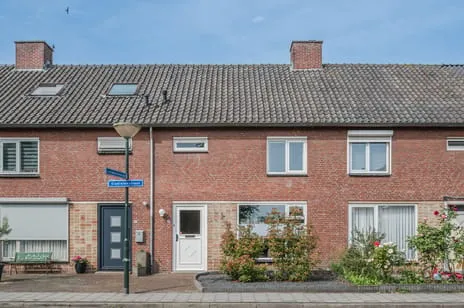 Tussenwoning te koop: Gladiolenstraat 17, Bloemenwijk Veghel