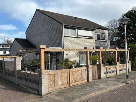 Twee-onder-één-kap te koop: Gladiolenstraat 6, Beisterveld Helmond