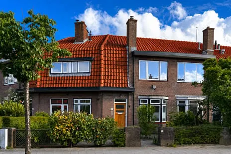 Tussenwoning te koop: Gladiolusstraat 1, Groot Deijleroord en Ter Weer Wassenaar