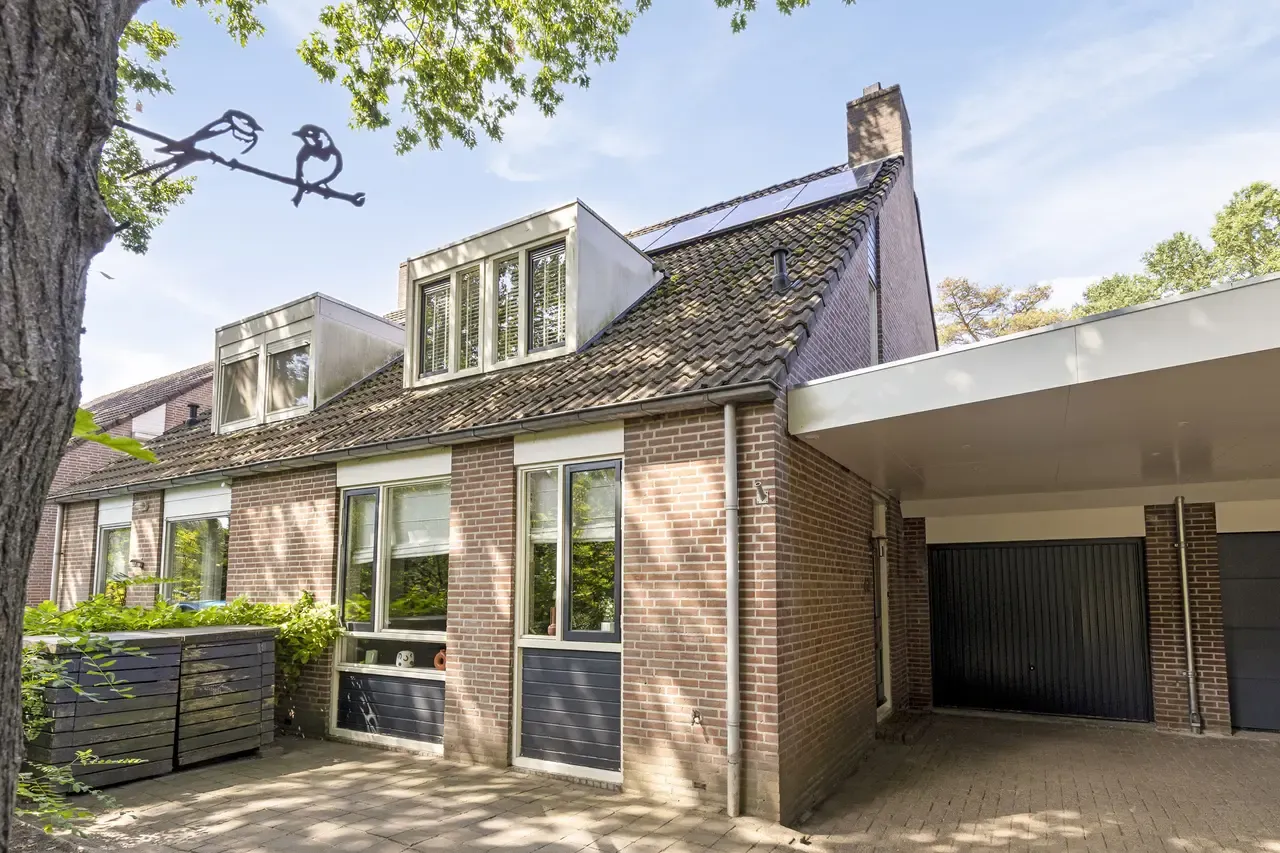 Tussenwoning te koop: Glanzerhof 43, Helmond