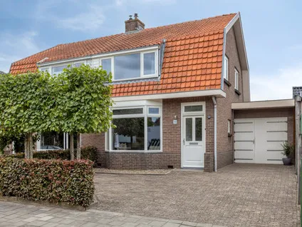 Tussenwoning te koop: Glashorst 30, Scherpenzeel Scherpenzeel
