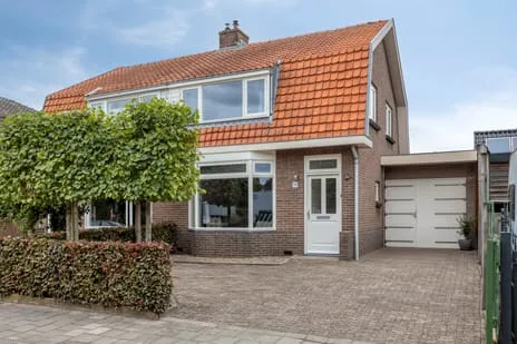 Tussenwoning te koop: Glashorst 30, Scherpenzeel Scherpenzeel (Ge)