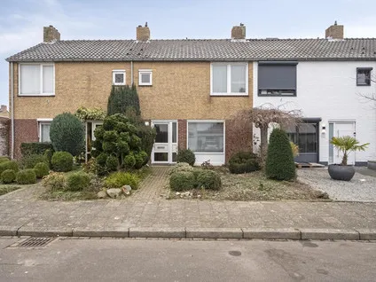 Tussenwoning te koop: Glazeniersdreef 63, Maastricht