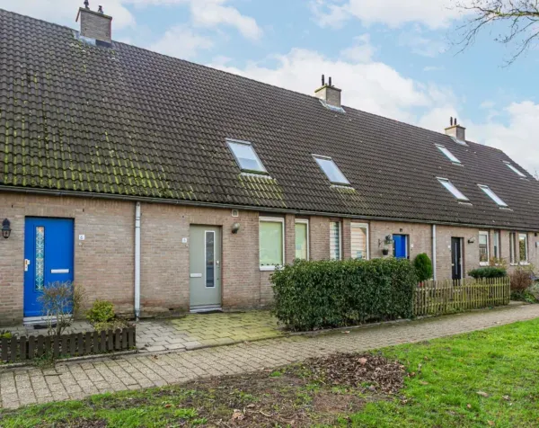 Tussenwoning te koop: Glazeniersgilde 8, Gilden Houten