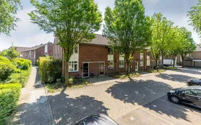 Hoekwoning te koop: Gleede 2, Strijen Woonkern Strijen