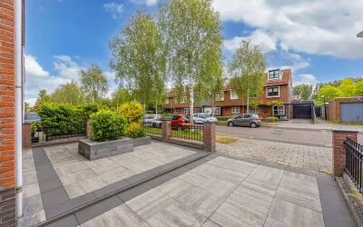 Hoekwoning te koop: Glenn Millerlaan 1, Lanen Beverwijk