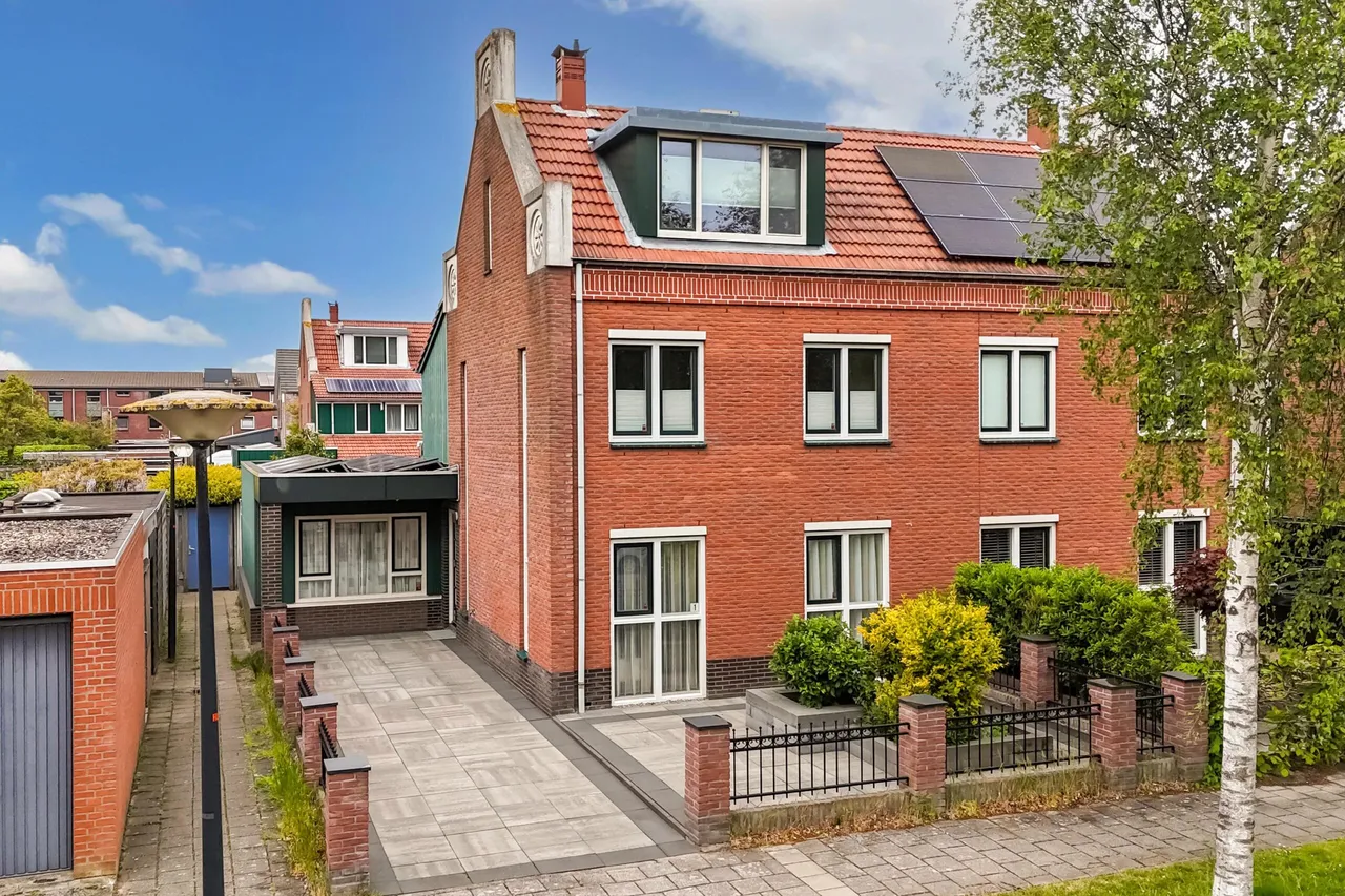 Hoekwoning te koop: Glenn Millerlaan 1, Beverwijk