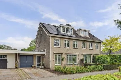 Tussenwoning te koop: Glennstraat 4, Hilvarenbeek Hilvarenbeek