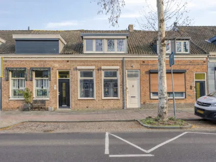 Tussenwoning te koop: Glymesstraat 34, Bergen Op Zoom