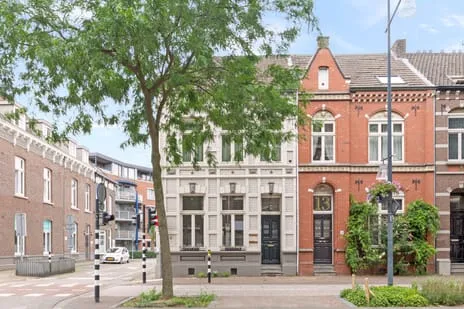 Hoekwoning te koop: Godsweerdersingel 11, Binnenstad Roermond