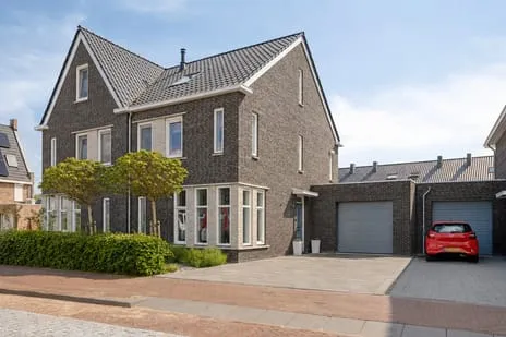 Tussenwoning te koop: Goese Dieplaan 40, Industrieterrein Haven Goes