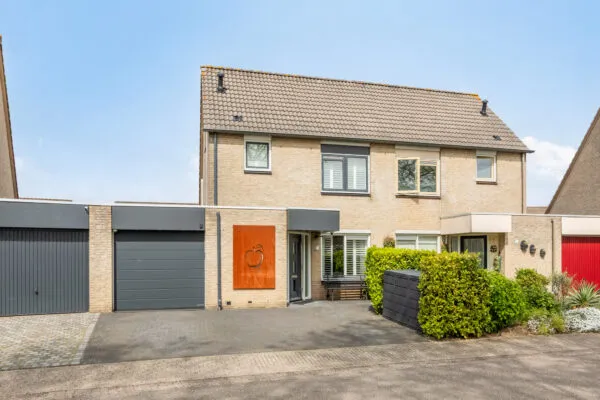 Tussenwoning te koop: Golden Delicious 52, Zuidoost Duiven