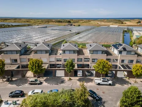 Tussenwoning te koop: Golfslag 53, Grote Geest en Molenwijk Monster