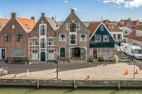 Tussenwoning te koop: Gooische Kaai 12, Monnickendam Monnickendam