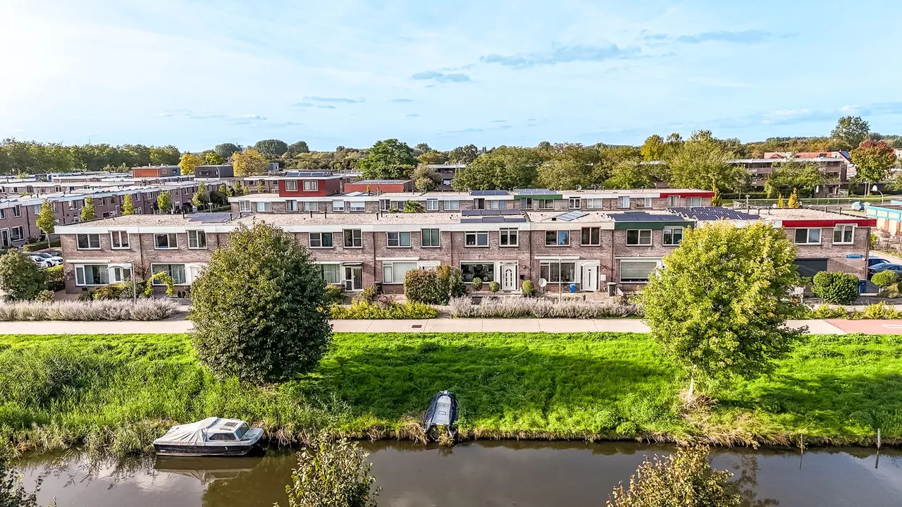 Tussenwoning te koop: Gorinchemgracht 11, Almere