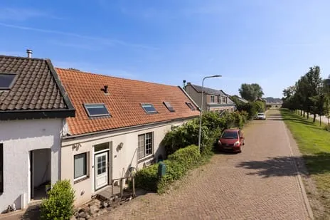 Tussenwoning te koop: Gorsdijk 28, 's-Gravendeel Woonkern 'S-Gravendeel