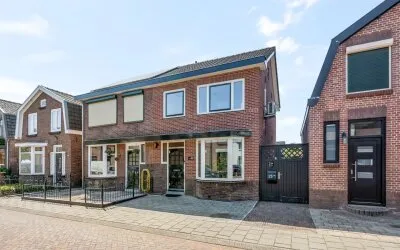 Twee-onder-één-kap te koop: Gortstraat 23, 't Hoorntje Veenendaal