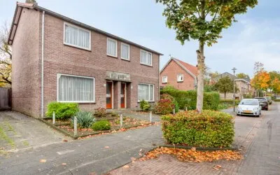 Twee-onder-één-kap te koop: Goudbergstraat 34, Aalst Waalre