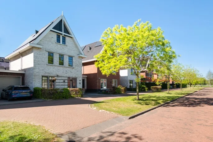 Tussenwoning te koop: Gouden Regen 31, Het Groene Woud Woudenberg