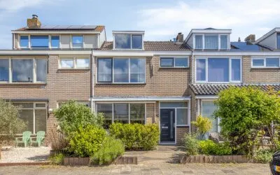 Tussenwoning te koop: Goudenregenlaan 42, Oranjebuurt Castricum