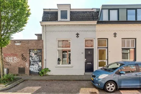 Tussenwoning te koop: Goudenregenstraat 13, Loven Zuid Tilburg